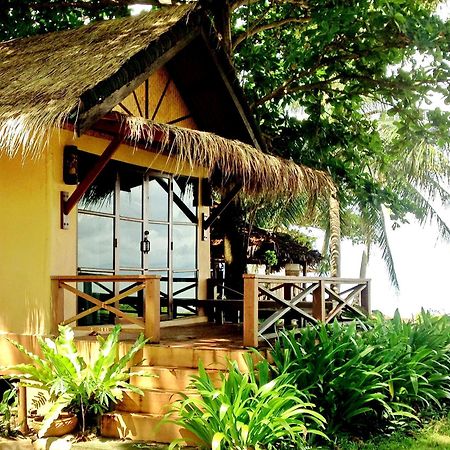 Nautilus Right On The Beach Resort Koh Lanta Exterior foto